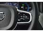 Volvo XC60 Hybride AWD Plus Black Edition | Luchtvering | Bowers & Wilkins | Panoramadak | 360° Camera | Stoel + Stuur Verwarmd |
