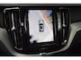 Volvo XC60 Hybride AWD Plus Black Edition | Luchtvering | Bowers & Wilkins | Panoramadak | 360° Camera | Stoel + Stuur Verwarmd |
