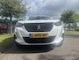 Peugeot 2008 1.2 Puretech 100pk Blue Lease Allure Clima Navi LM Mooi