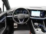 Volkswagen Touareg 3.0 TSi eHybrid 4MOTION R 462PK | Luchtvering | Panodak | 360 Camera | Nachtzicht