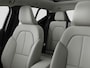 Volvo XC40 2.0 B4 Plus Dark | Achterbank verwarmd | All seasonbanden | Apple Carplay/Android Auto|telefoonintegratie premium