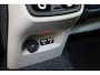Volvo XC40 2.0 B4 Plus Dark | Achterbank verwarmd | All seasonbanden | Apple Carplay/Android Auto|telefoonintegratie premium