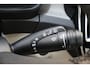 Volvo XC40 2.0 B4 Plus Dark | Achterbank verwarmd | All seasonbanden | Apple Carplay/Android Auto|telefoonintegratie premium