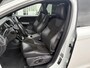 Volvo XC60 2.0 T5 FWD R-Design | Trekhaak | Panoramadak | Achteruitrijcamera | Parkeersensoren | Cruise Control Adaptief | BLIS | Keyless Entry | Harman Kardon Audio