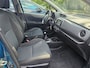 Toyota Yaris 1.0 VVT-i Aspiration | 2E EIGENAAR | 12MND GARANTIE | CAMERA | AIRCO | ELEC RAMEN | NW APK |