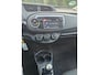Toyota Yaris 1.0 VVT-i Aspiration | 2E EIGENAAR | 12MND GARANTIE | CAMERA | AIRCO | ELEC RAMEN | NW APK |