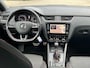 Skoda Octavia Combi 2.0 TSI RS 245 Business | Navigatie | Parkeersensoren Achter | Climate control | Trekhaak |