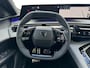 Peugeot e-5008 GT EV 73kWh 210pk | ALCANTARA | MASSAGE | SCHUIF/KANTELDAK | 360° CAMERA | NAVI | ADAPTIVE CRUISE | WARMTEPOMP |
