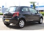 Toyota Yaris 1.0 VVTi | APK 04-2027 | Trekhaak |