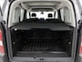 Peugeot Rifter GT 130pk Automaat | Navigatie via Apple Carplay / Android Auto | Achteruitrijcamera | Climate Control | Cruise Control | Parkeersensoren v+a | Dodehoeksensor | Keyless | Elektrisch inklapbare spiegels | Bluetooth | DAB+ radio | Multifunctioneel lederen stuurwiel | Donker getint glas | Trekhaak | 2x Schuifdeur | 17" lichtmetalen velgen |