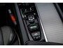 Volvo XC60 2.0 Recharge T8 AWD R-Design | Plug-in Hybrid (PHEV) | Trekhaak | Luchtvering | Lichtmetalen Velgen 22 inch | Bowers Wilkins Audio | Head-up Display | 360 Graden Camera | Black Pack | Panoramadak
