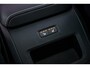 Volvo XC60 2.0 Recharge T8 AWD R-Design | Plug-in Hybrid (PHEV) | Trekhaak | Luchtvering | Lichtmetalen Velgen 22 inch | Bowers Wilkins Audio | Head-up Display | 360 Graden Camera | Black Pack | Panoramadak