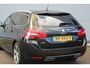 Peugeot 308 SW 1.2 GT-line | Pano dak | Adap. Cruise C. | Camera | Full LED | Navi | Climate C. | PDC V& A | Privacy Glass | Pano dak | Adap. Cruise C. | Camera | Full LED | Navi | Climate C. | PDC V& A | Privacy Glass |