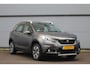 Peugeot 2008 1.2 Allure | Climate | Cruise | PDC A | LMV 16" | Navi | Climate | Cruise | PDC A | LMV 16" | Navi |