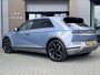 Hyundai Ioniq 5 Lounge 77.4 kWh / RWD / Panoramadak / Dynamische Navigatie / 360 Camera / Stoelverkoeling / Stoelverwarming Voor + Achter / Climate Control /