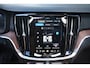 Volvo V60 T8 455pk AWD Ultra Dark | Lounge | Climate | Trekhaak | 19''