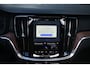 Volvo V60 T8 455pk AWD Ultra Dark | Lounge | Climate | Trekhaak | 19''