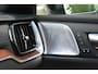 Volvo V60 T8 455pk AWD Ultra Dark | Lounge | Climate | Trekhaak | 19''