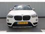 BMW X1 XDRIVE2.8I High Executive | Incl. 12 maanden garantie | Stoelverwarming | Cruise control | Climate control | Parkeercamera | Schuif/kantel dak | Elektrische achterklep | Memory seat | Navigatie | Bluetooth |