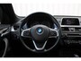 BMW X1 XDRIVE2.8I High Executive | Incl. 12 maanden garantie | Stoelverwarming | Cruise control | Climate control | Parkeercamera | Schuif/kantel dak | Elektrische achterklep | Memory seat | Navigatie | Bluetooth |