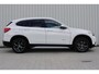 BMW X1 XDRIVE2.8I High Executive | Incl. 12 maanden garantie | Stoelverwarming | Cruise control | Climate control | Parkeercamera | Schuif/kantel dak | Elektrische achterklep | Memory seat | Navigatie | Bluetooth |