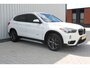 BMW X1 XDRIVE2.8I High Executive | Incl. 12 maanden garantie | Stoelverwarming | Cruise control | Climate control | Parkeercamera | Schuif/kantel dak | Elektrische achterklep | Memory seat | Navigatie | Bluetooth |