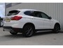 BMW X1 XDRIVE2.8I High Executive | Incl. 12 maanden garantie | Stoelverwarming | Cruise control | Climate control | Parkeercamera | Schuif/kantel dak | Elektrische achterklep | Memory seat | Navigatie | Bluetooth |