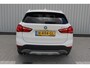 BMW X1 XDRIVE2.8I High Executive | Incl. 12 maanden garantie | Stoelverwarming | Cruise control | Climate control | Parkeercamera | Schuif/kantel dak | Elektrische achterklep | Memory seat | Navigatie | Bluetooth |