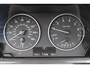 BMW X1 XDRIVE2.8I High Executive | Incl. 12 maanden garantie | Stoelverwarming | Cruise control | Climate control | Parkeercamera | Schuif/kantel dak | Elektrische achterklep | Memory seat | Navigatie | Bluetooth |