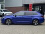 Toyota Corolla Touring Sports Hybrid 140 Dynamic NIEUW DIRECT LEVERBAAR MET HOGE KORTING STOELVERWARMING PARK-SENSOREN KEYLESS