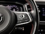 Volkswagen T-Roc 1.5 TSI Sport Business R 150Pk (VIRTUAL COCKPIT, 1e EIGENAAR, APPLE CARPLAY, ZWART HEMEL, MODE KNOP, SPORTSTOELEN, ELEK ACHTERKLEP, GETINT GLAS, ADAPTIVE CRUISE, NIEUWSTAAT)