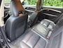 Volvo XC70 3.2 Summum Automaat | Leer | Xenon | Navi | Autom. Airco | Adapt. Cruise Control | Four-C | Bliss | LMV | PDC | Dynaudio | Kinderzitjes | Nieuwe APK!