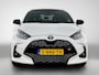 Toyota Yaris 1.5 Hybrid GR Sport Premium Pack | BTW Voertuig | JBL | Head-Up Display | Dodehoek detectie | Panoramadak | Stoel+stuurverwarming | Parkeersensoren voor+ achter | Draadloze telefoonlader | Cruise control adaptive |