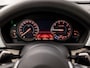 BMW 3-Serie 320i M Sport Shadow 184Pk Automaat (SCHUIFDAK, M PAKKET, GROOT NAVI, DEALER ONDERHOUDEN, SPORTSTOELEN, STOELVERWARMING, GETINT GLAS, SPORT AUTOMAAT, NIEUWSTAAT)
