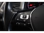 Volkswagen T-Roc 1.0 TSI Style Business 110pk | Trekhaak | ACC | Carplay | Navi