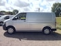 Volkswagen Transporter 2.0 TDI L1H1 T800 - Airco - 3 Zits - Navigatie