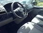 Volkswagen Transporter 2.0 TDI L1H1 T800 - Airco - 3 Zits - Navigatie