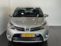 Toyota Verso 1.8 VVT-i Dynamic | Trekhaak | Fabrieksnavigatie | Zeer lage KM-stand |
