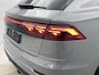 Audi Q8 60 TFSI e quattro Pro Line S Competition 490 PK | S-line | 360 Camera | Panoramadak | Vierwielbesturing | Bang & Olufsen Premium 3D | Carbon | Climate Control | Navigatie | Trekhaak | Stoelverwarming voor en achter | 23' Lichtmetalen velgen | Nardogrijs |
