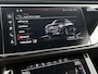 Audi Q8 60 TFSI e quattro Pro Line S Competition 490 PK | S-line | 360 Camera | Panoramadak | Vierwielbesturing | Bang & Olufsen Premium 3D | Carbon | Climate Control | Navigatie | Trekhaak | Stoelverwarming voor en achter | 23' Lichtmetalen velgen | Nardogrijs |