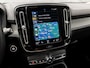 Volvo XC40 1.5 T4 Recharge Inscription 211Pk Automaat (APPLE CARPLAY, GROOT NAVI, STUUR/STOELVERWARMING, CAMERA, LEDER, KEYLESS, SPORTSTOELEN, GETINT GLAS, NIEUWSTAAT)