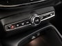 Volvo XC40 1.5 T4 Recharge Inscription 211Pk Automaat (APPLE CARPLAY, GROOT NAVI, STUUR/STOELVERWARMING, CAMERA, LEDER, KEYLESS, SPORTSTOELEN, GETINT GLAS, NIEUWSTAAT)