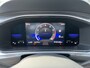 Volkswagen T-Roc 1.0 TSI Life Business Navigatie / Parkeersensoren / Clima / LED verlichting / Trekhaak afneembaar / App-connect
