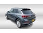 Volkswagen T-Roc 1.0 TSI Life Business Navigatie / Parkeersensoren / Clima / LED verlichting / Trekhaak afneembaar / App-connect