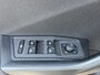Volkswagen T-Roc 1.0 TSI Life Business Navigatie / Parkeersensoren / Clima / LED verlichting / Trekhaak afneembaar / App-connect