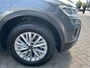 Volkswagen T-Roc 1.0 TSI Life Business Navigatie / Parkeersensoren / Clima / LED verlichting / Trekhaak afneembaar / App-connect