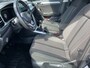 Volkswagen T-Roc 1.0 TSI Life Business Navigatie / Parkeersensoren / Clima / LED verlichting / Trekhaak afneembaar / App-connect
