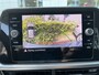 Volkswagen T-Roc 1.0 TSI Life Business Navigatie / Parkeersensoren / Clima / LED verlichting / Trekhaak afneembaar / App-connect