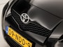 Toyota Yaris 1.3 VVTi Sport (CLIMATE, 5 DEURS, ELEK RAMEN, SPORTSTOELEN, TREKHAAK, NIEUWE APK, NIEUWSTAAT)