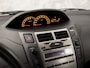 Toyota Yaris 1.3 VVTi Sport (CLIMATE, 5 DEURS, ELEK RAMEN, SPORTSTOELEN, TREKHAAK, NIEUWE APK, NIEUWSTAAT)